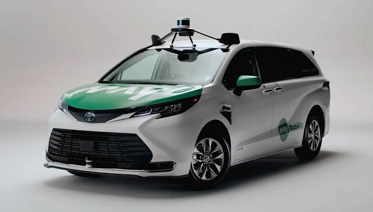 Simple Auto Simple, spacious, software driven: the design of self-driving car ...