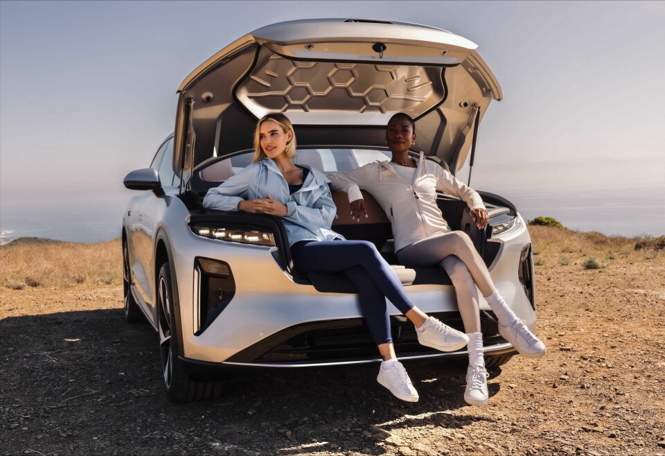 A new take on the ‘front seat’ 033-LM23_Gravity-frunk-seat-lifestyle