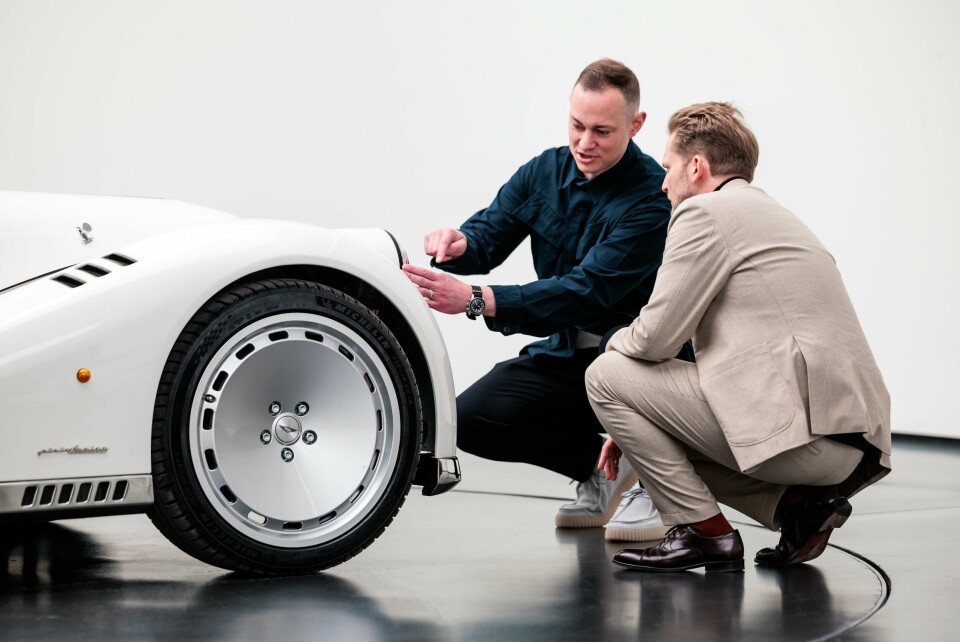 Felix Kilbertus (right) and Jonathan Wells (left) Midsummer design review 01 - Felix Kilbertus (PF) and Jonathan Wells (MMC)