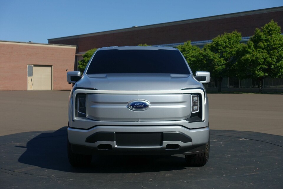 The Ford Lightning – the F-150 for a new age All-Electric F-150 Lightning_Courtyard_8