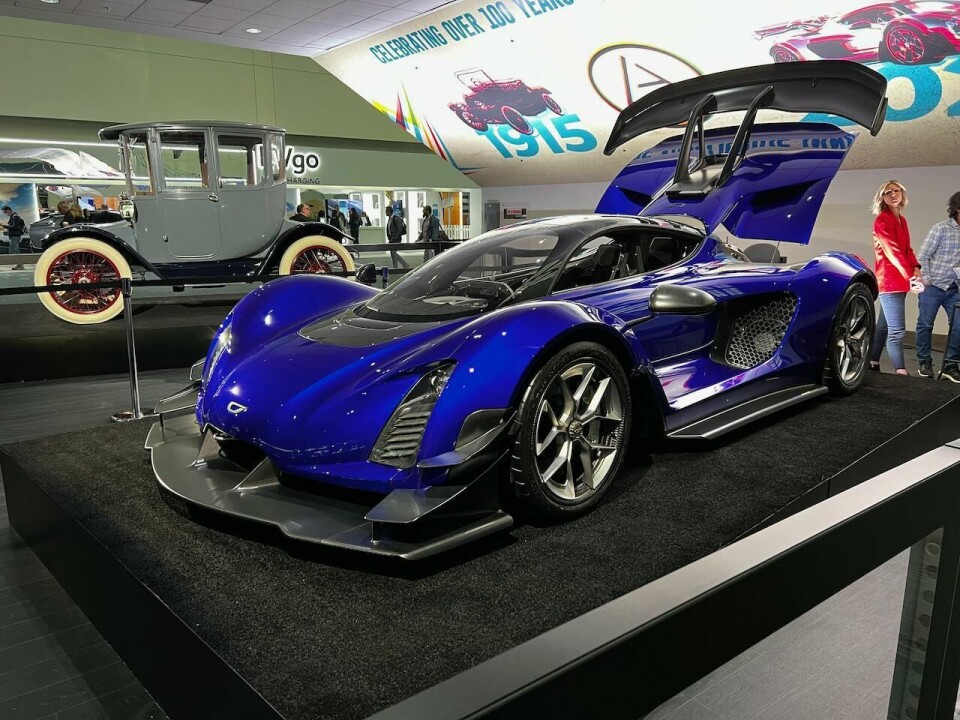 Czinger 21C at the LA Auto Show (with 1915 Detroit Electric in the background) Czinger at LA Auto Show 2022