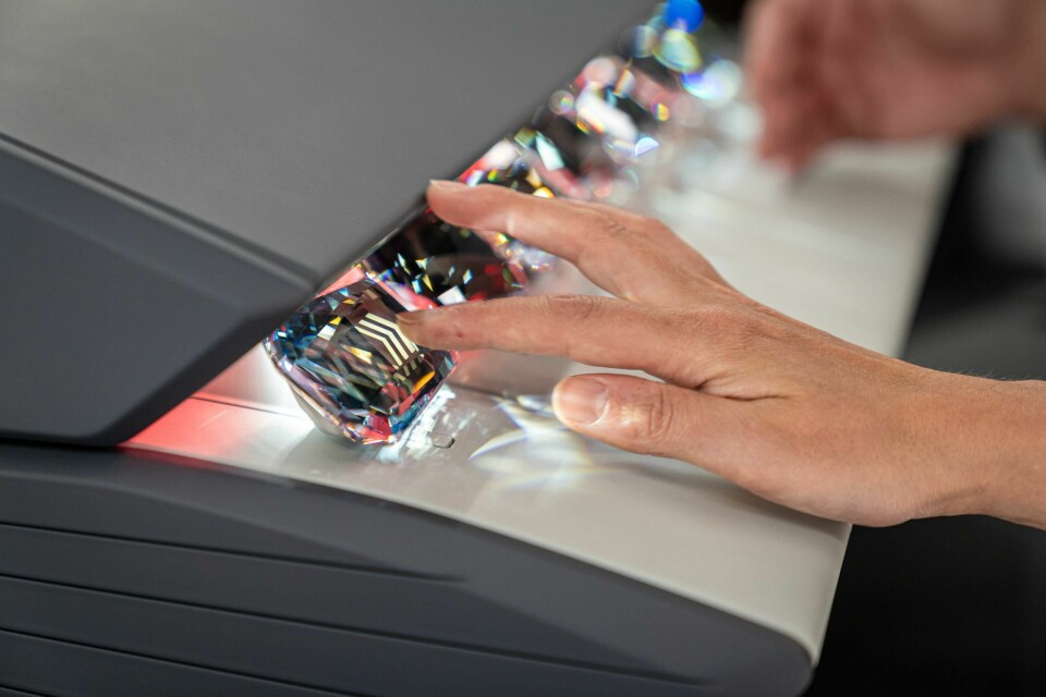 Swarovski’s crystal fan technology carries hidden functionality CDN_Milan_2024_lowres-46
