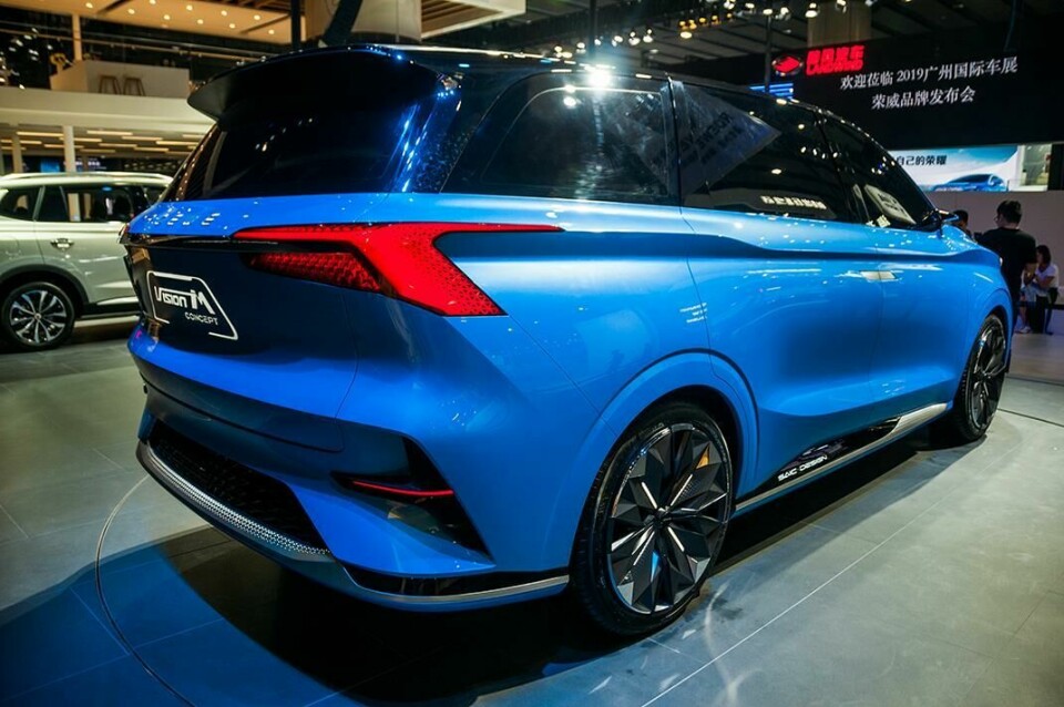SAIC Roewe Vision-iM concept SAIC Roewe 5
