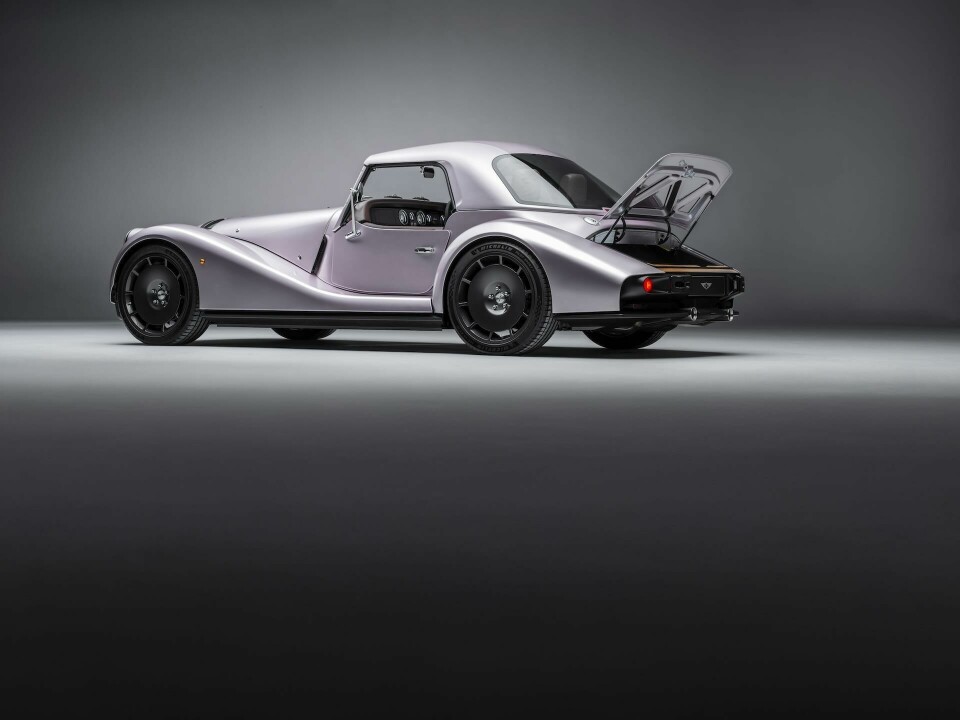 In context, not a bad boot space Morgan_Supersport_Studio_027
