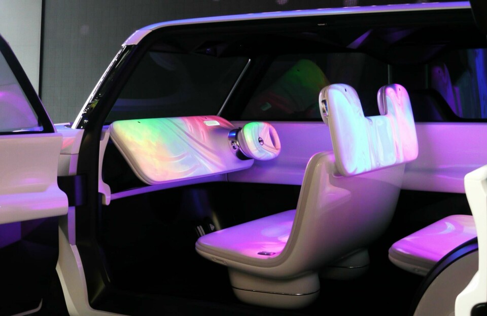 Tokyo 2015: Nissan Teatro for Dayz projects the future nissan-teatro-7-1