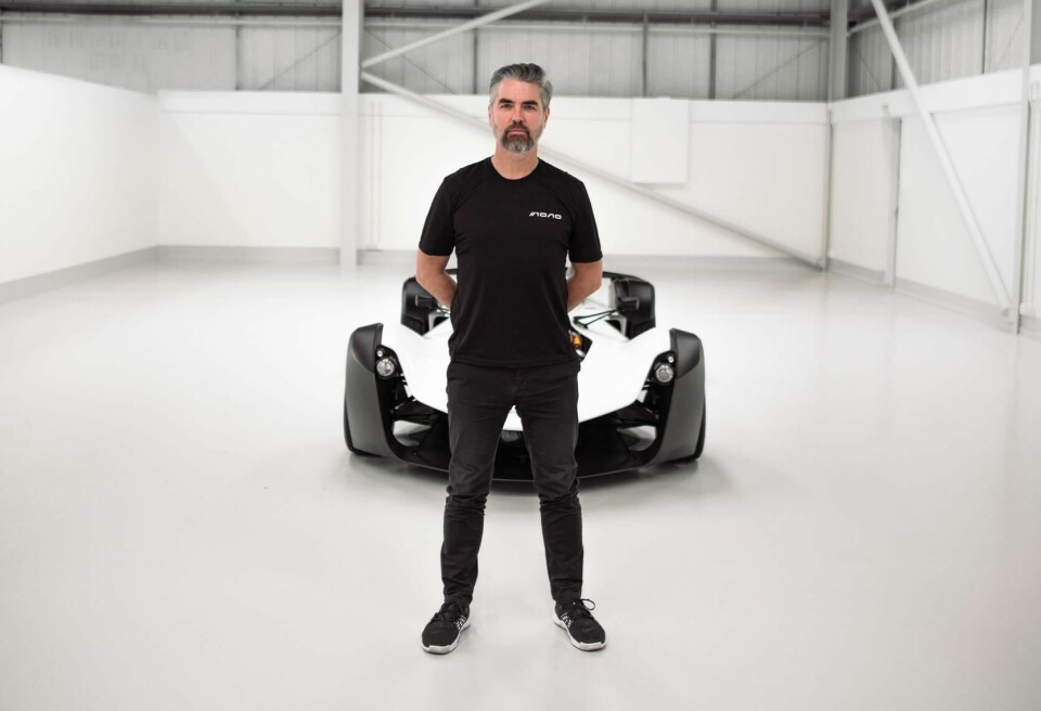 Ian Briggs with the Mono R Ian Briggs with the Mono R