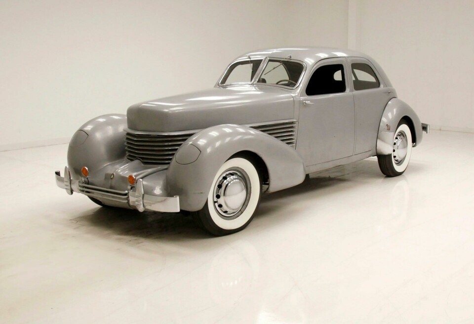 Ten cars that defined the Art Deco era Cord-03