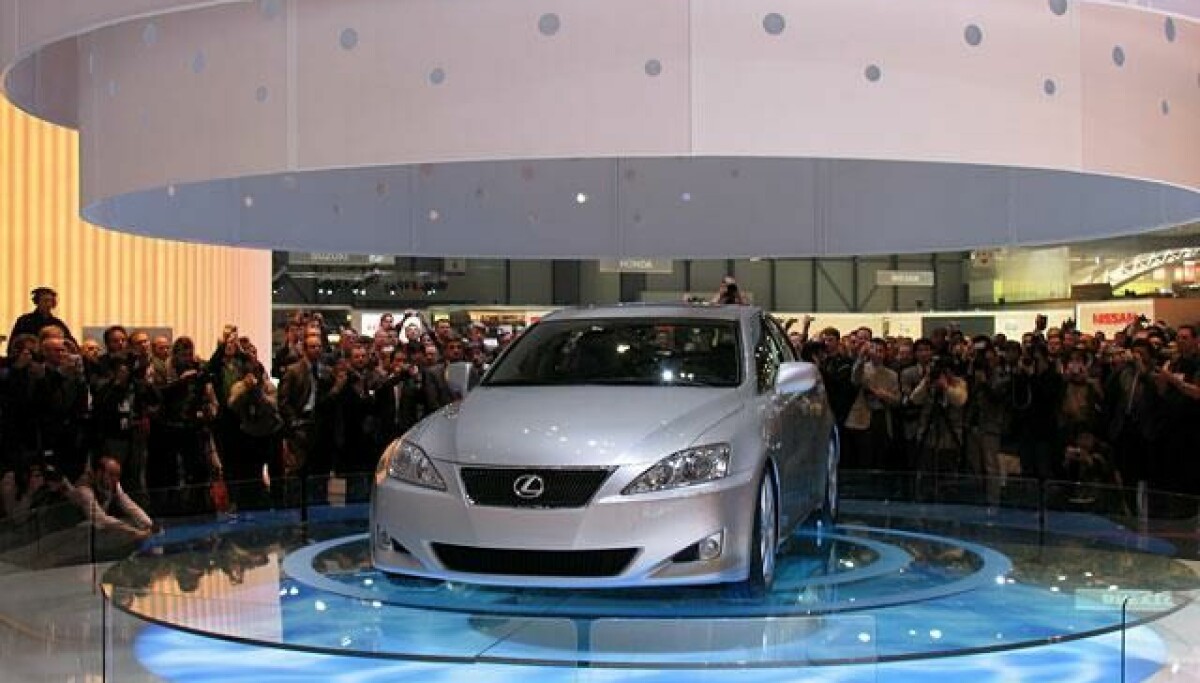 Design Review Lexus IS Article Car Design News design-review-lexus-is-article-car-design-news