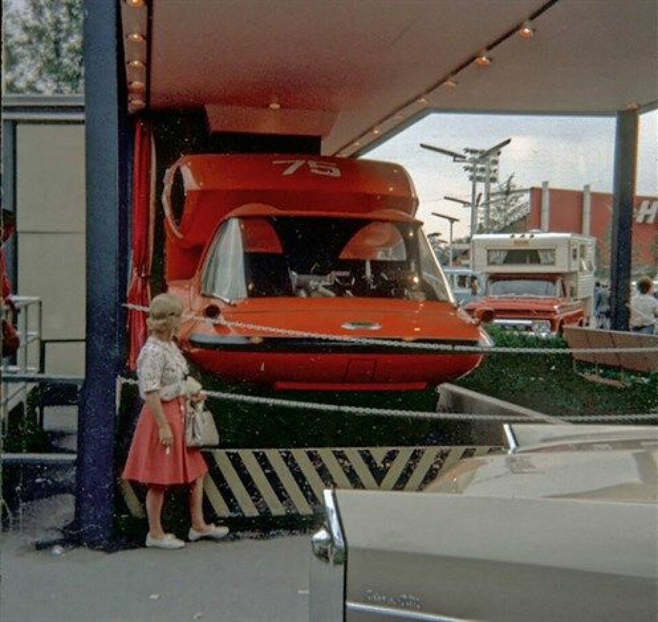 Concept Car of the Week: General Motors Bison (1964) B05