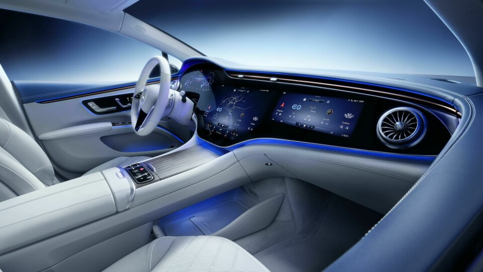 ‘A car from the future’, according to head of interior design Hartmut Sinkwitz Mercedes EQS - int dash (angle)