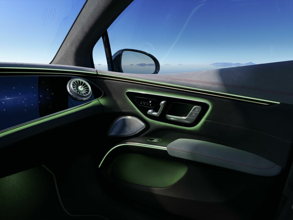 The Mercedes EQS features ambient lighting Mercedes EQS - int ambient light (green)