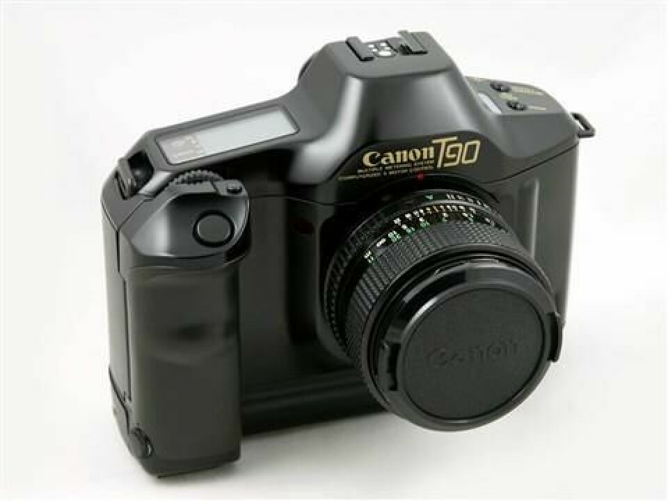 Canon T90 – ergonomic and practically indestructible. A classic thirty years after its debut, it is still considered one of the finest cameras ever Canon T90 – ergonomic and practically indestructible. A classic thirty years after its debut, it is still considered one of the finest cameras ever