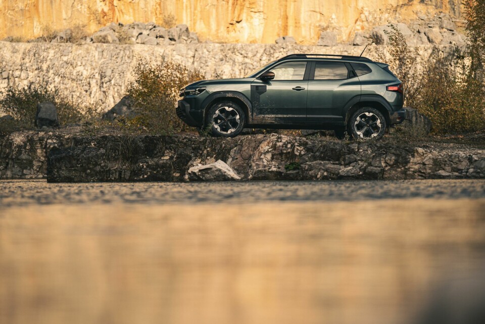 Design driven: the functional yet fun Dacia Duster All-New Dacia Duster UK Press Test (7)