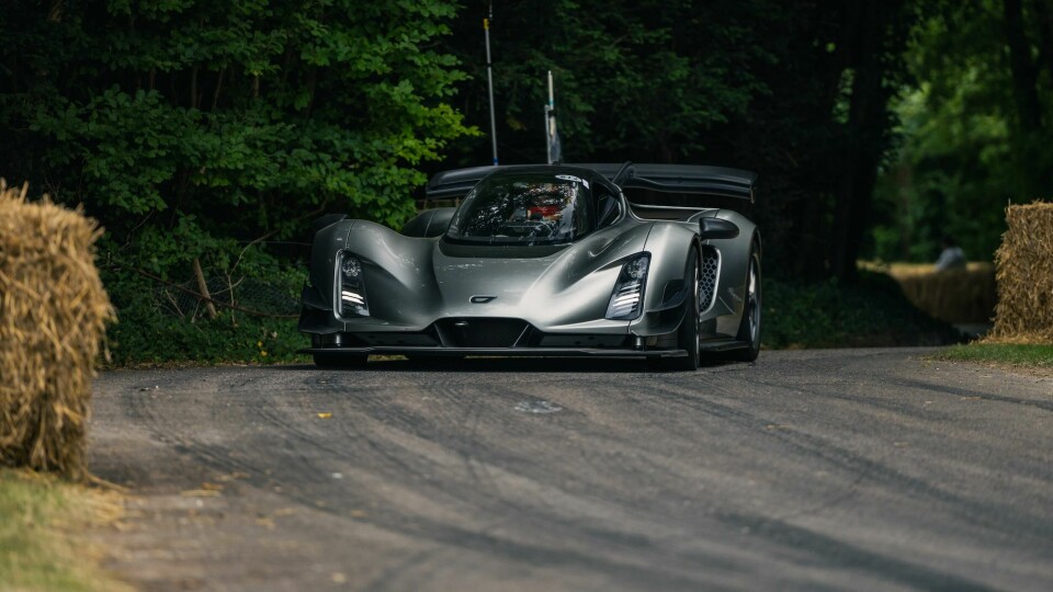 How is AI influencing car design? FOS - Czinger NEW HERO