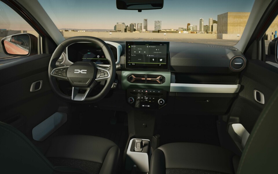 Interior features improved surface materials and updated electronics 5148-All-NewDaciaSpring