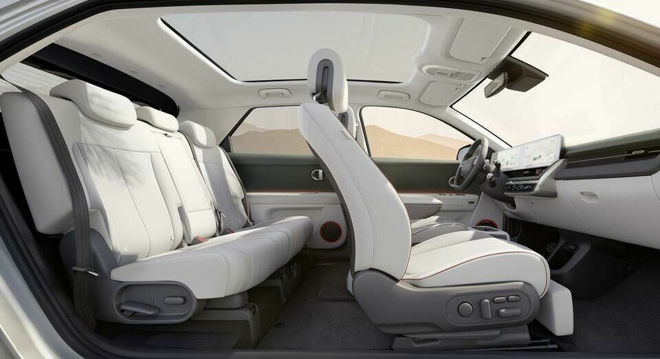 No frills, just a well-considered, tranquil interior Hyundai Ioniq final car 1