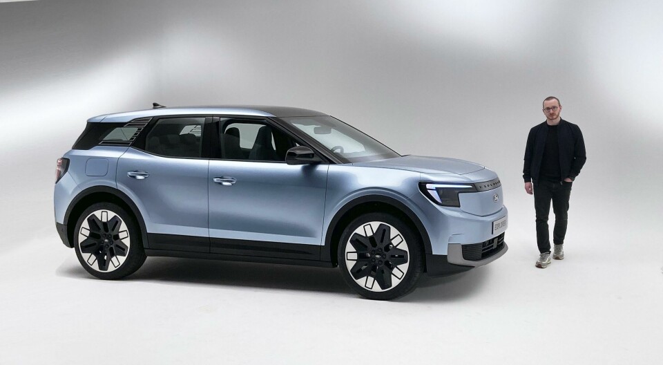 CDN got an early look at the new Explorer, pictured here in an attractive ice blue finish New Ford midsize EV in Dusseldorf_3030Finalok-3_Fred