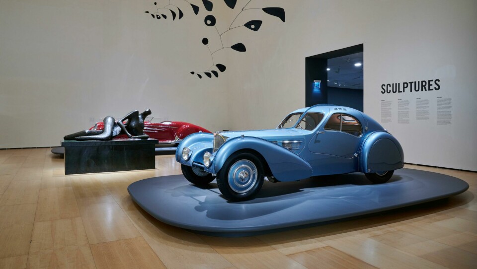 Review: Motion – Autos, Art, Architecture HERO AUTOS
