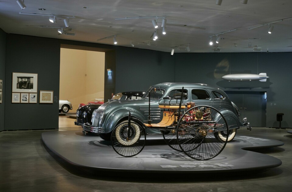 From horseless carriages to Jazz-Age curves 050.Galleries_Motion