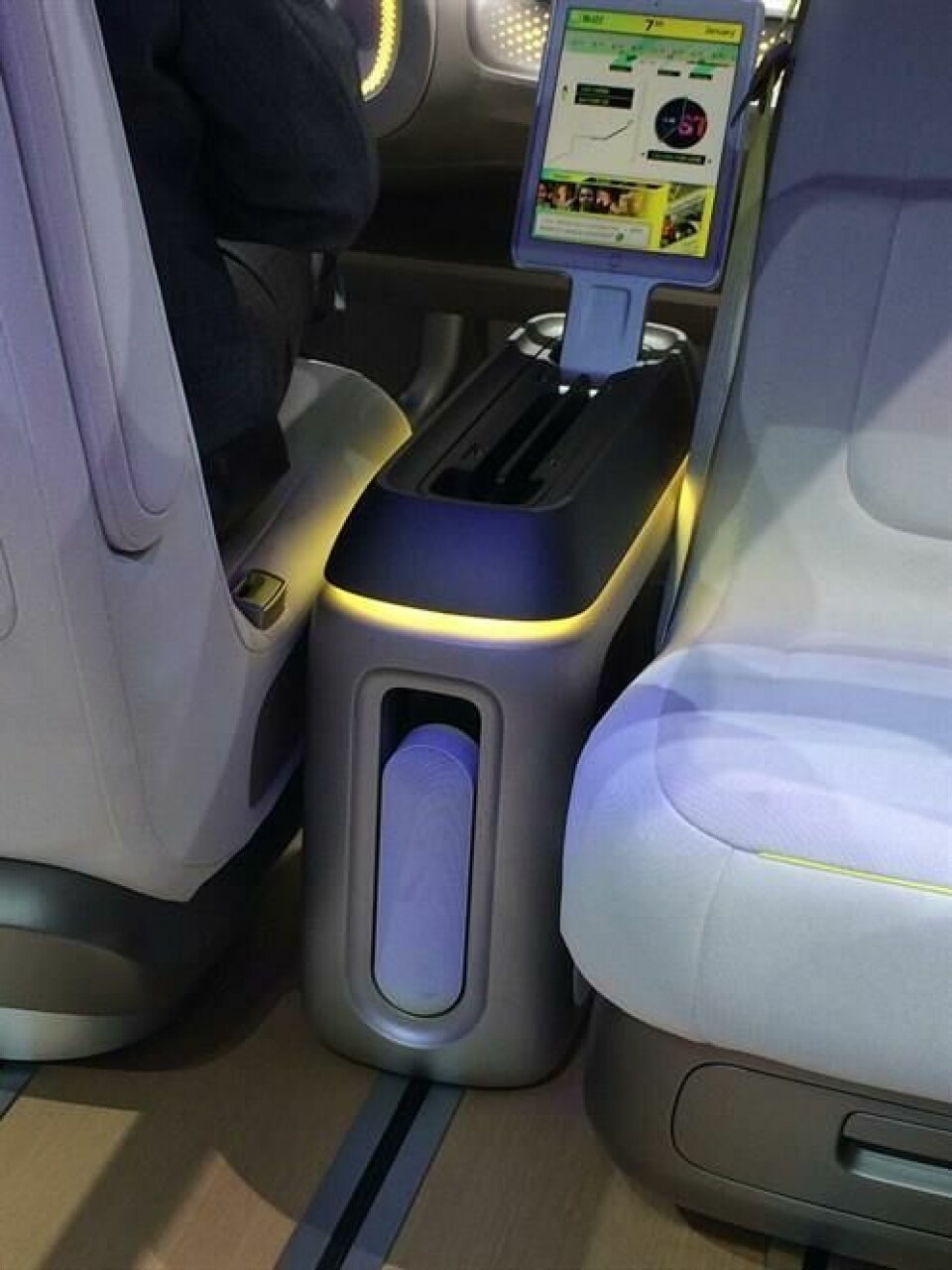 Geneva 2017: Inside the Volkswagen I.D. Buzz vwidbuzz6_web_499x665