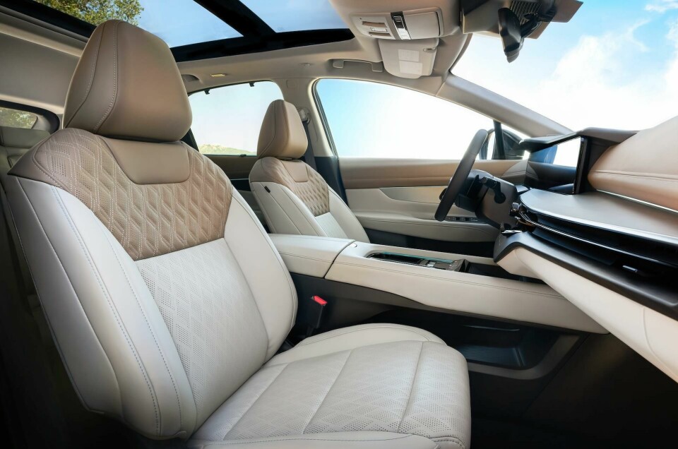 The new ‘golden hour’ pallette 2025 Nissan Murano-12595