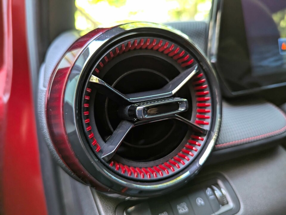 Chevy Equinox interior details Chevy Equinox interior 8
