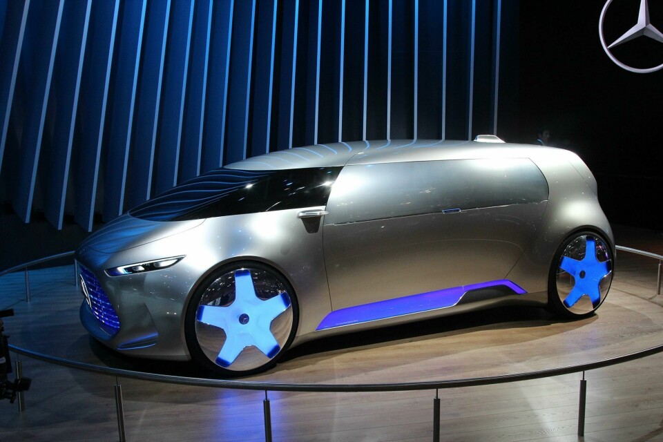 Tokyo 2015: Nissan pilots the way with IDS concept mercedes-tokyo-01-1