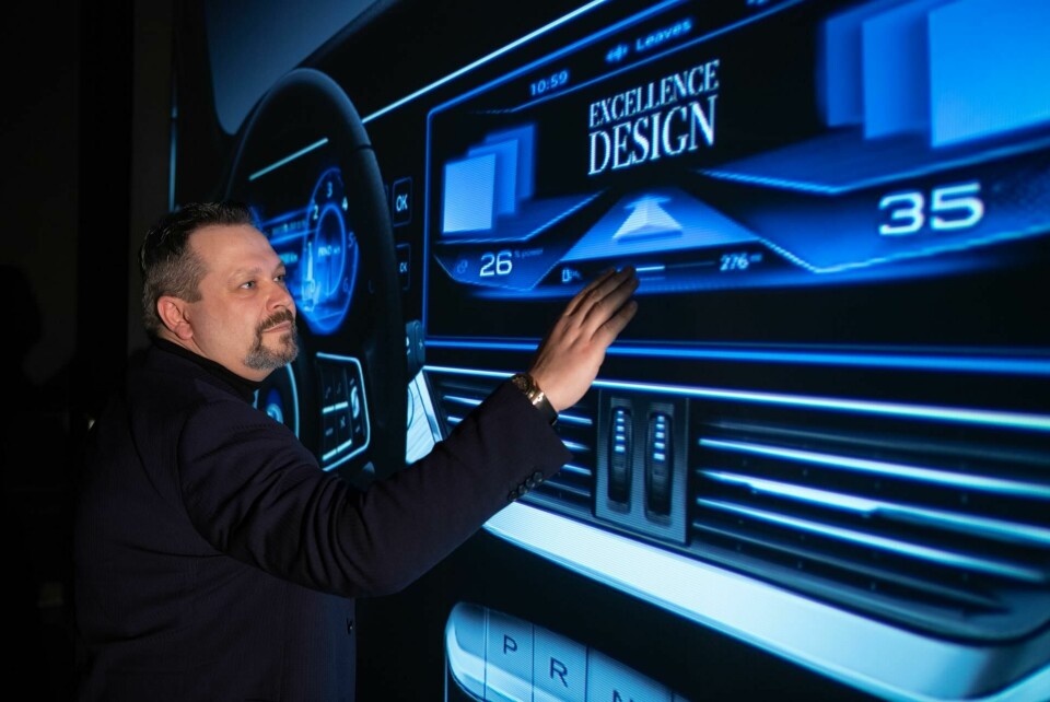 Designer Interview: Davide Pizzorno, ED | Excellence Design Davide Pizzorno evaluates a UI design