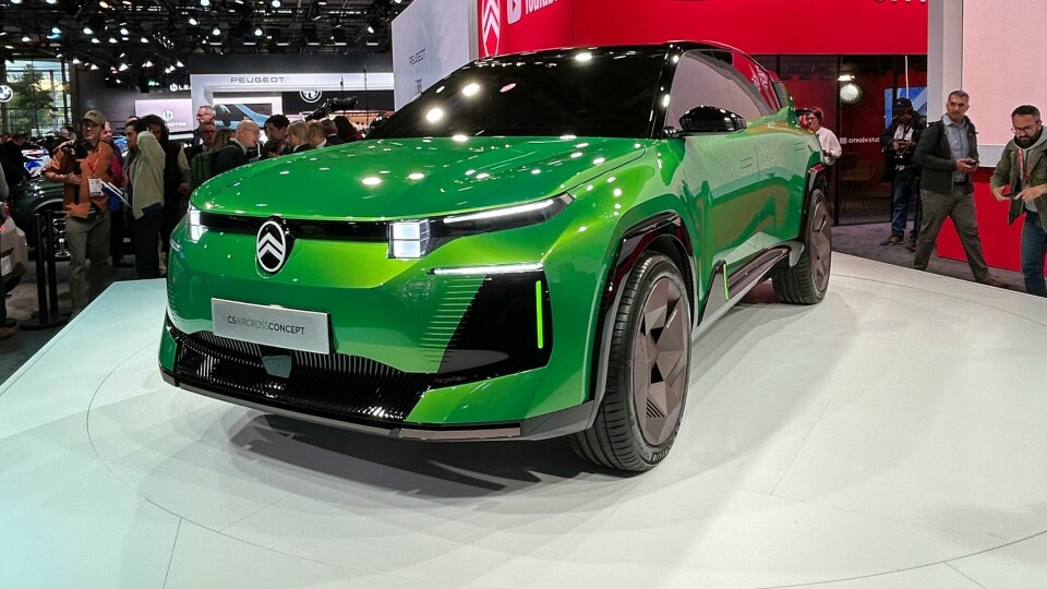 Citröen C5 Aircross concept on stand at the Paris Motor Show 2024 Citröen C5 Aircross concept Paris 2024
