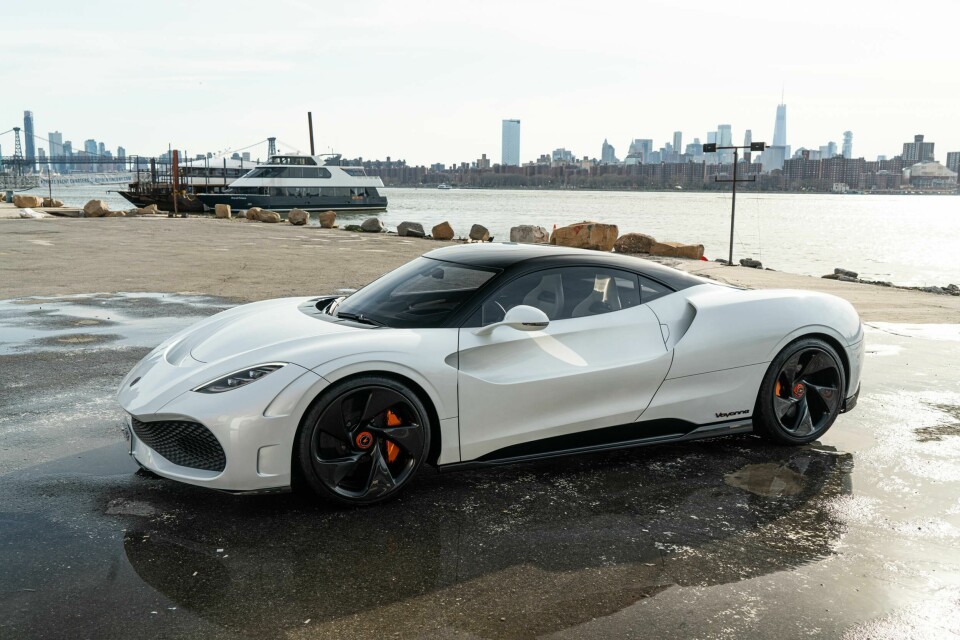 New York Auto Show 2022 Deus_Vayenne8