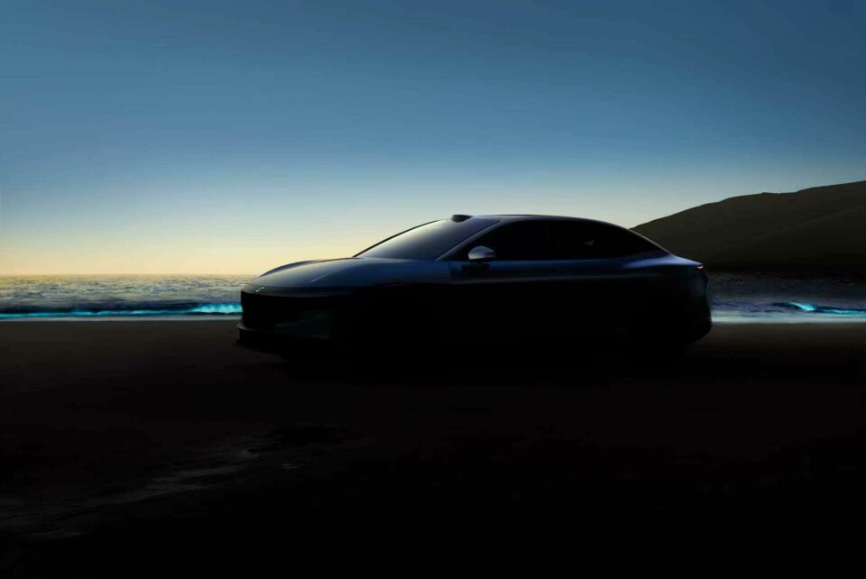 Zeekr shakes it up with 007 sedan 4Zeekr 007