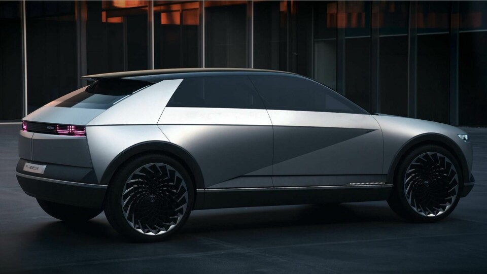 Interior Motives: Hyundai Concept 45 IM-W19-20_Hyundai 45__intro_Screenshot