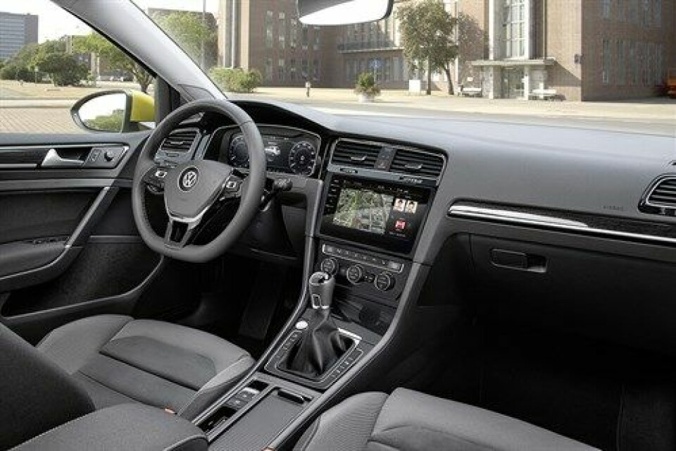 New Car: Volkswagen Golf Golf The Update 10