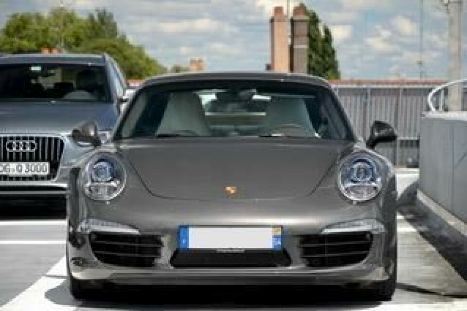 Why have cars become so aggressive? 911 Freindly