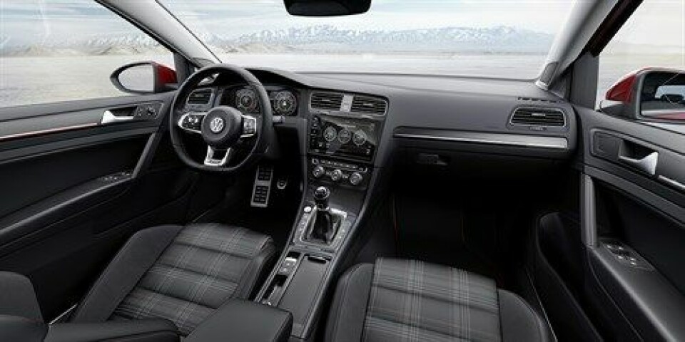 New Car: Volkswagen Golf Golf The Update 22