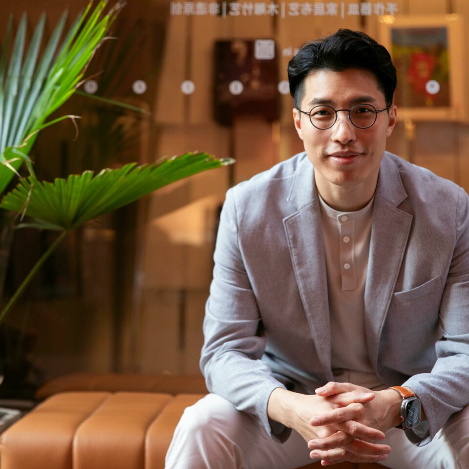 CDR 11: “Car design must evoke human emotions” DPS 1 Seungmo L Kia (indoor sit)