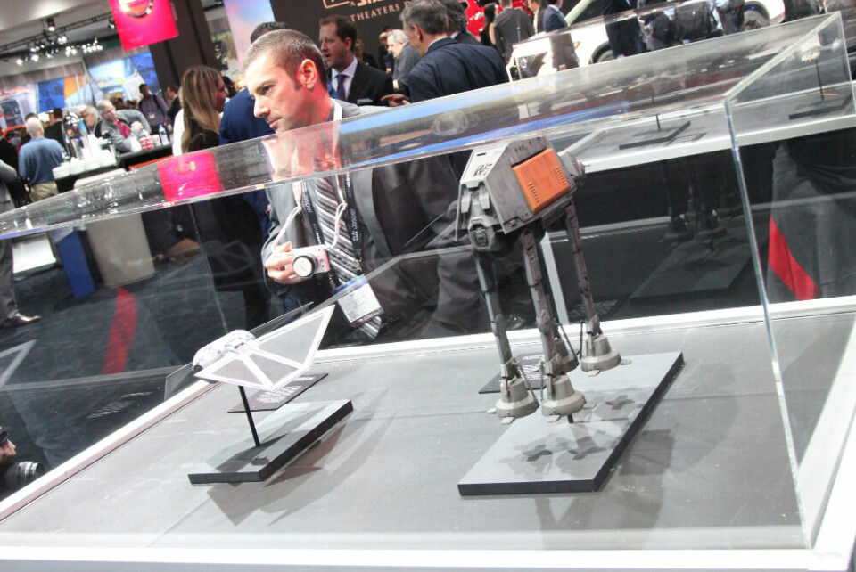LA 2016: Nissan uses the Force Nissan Star Wars 1