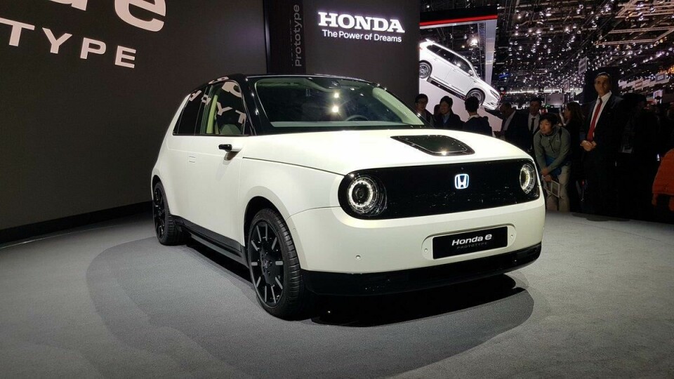 Geneva 2019: Honda e Prototype D05MsmRX0AAUOwJ.jpg