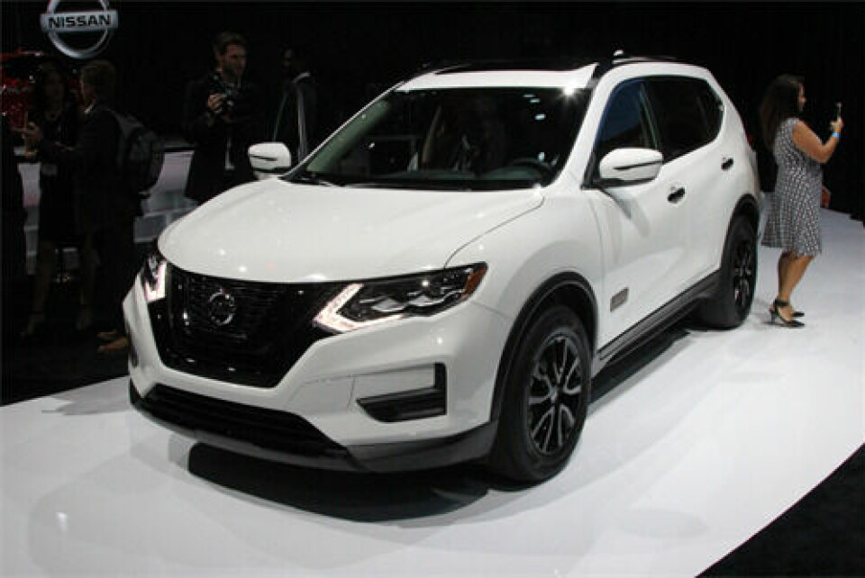 LA 2016: Nissan uses the Force Nissan Star Wars 5