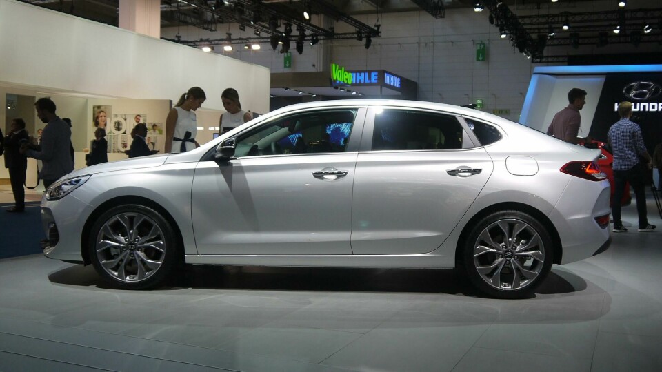 Frankfurt 2017: Hyundai i30 Fastback hyundai-i30-fastback-side.jpg