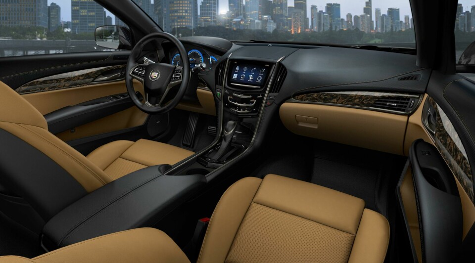 Interior of the 2013 Cadillac ATS 2013-Cadillac-ATS-003