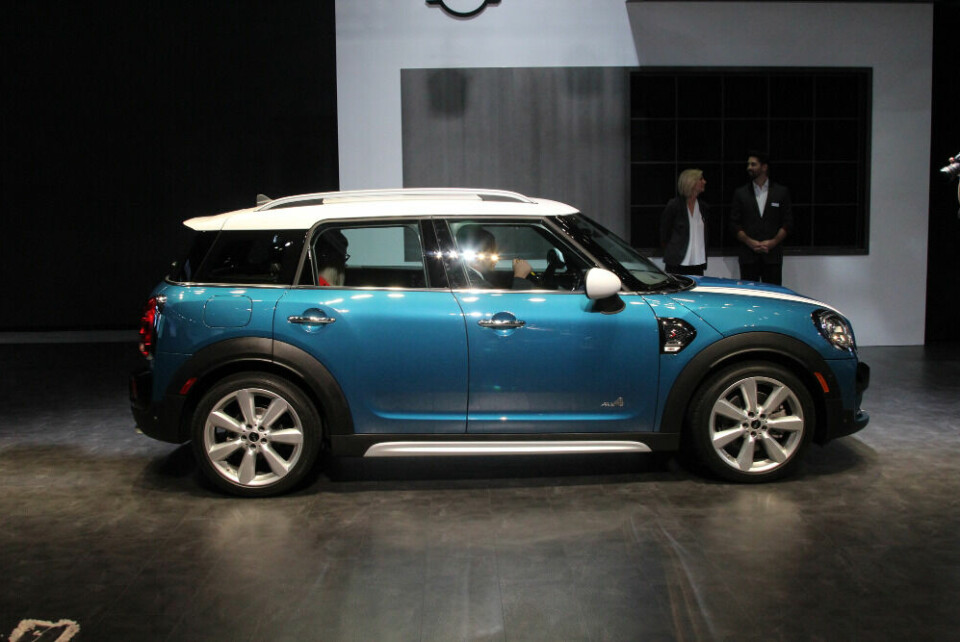 LA 2016: Mini Countryman is bigger but not better Mini Countryman Web 1