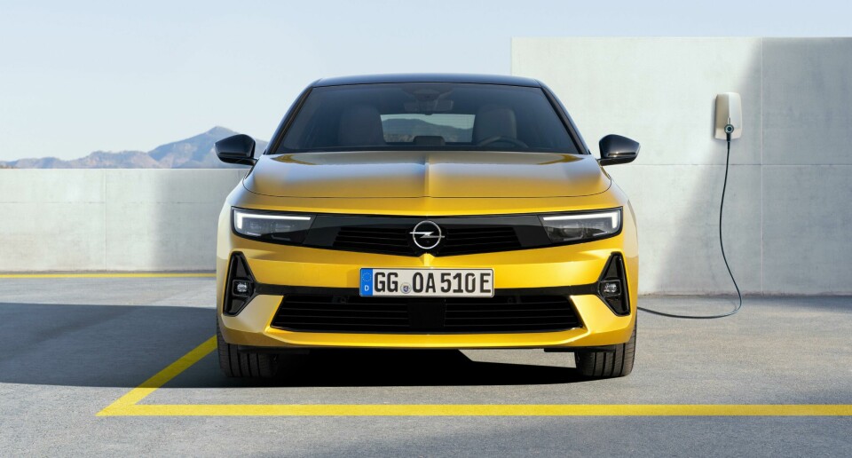Opel’s edgy new design language made clear with new Astra Opel Astra hero