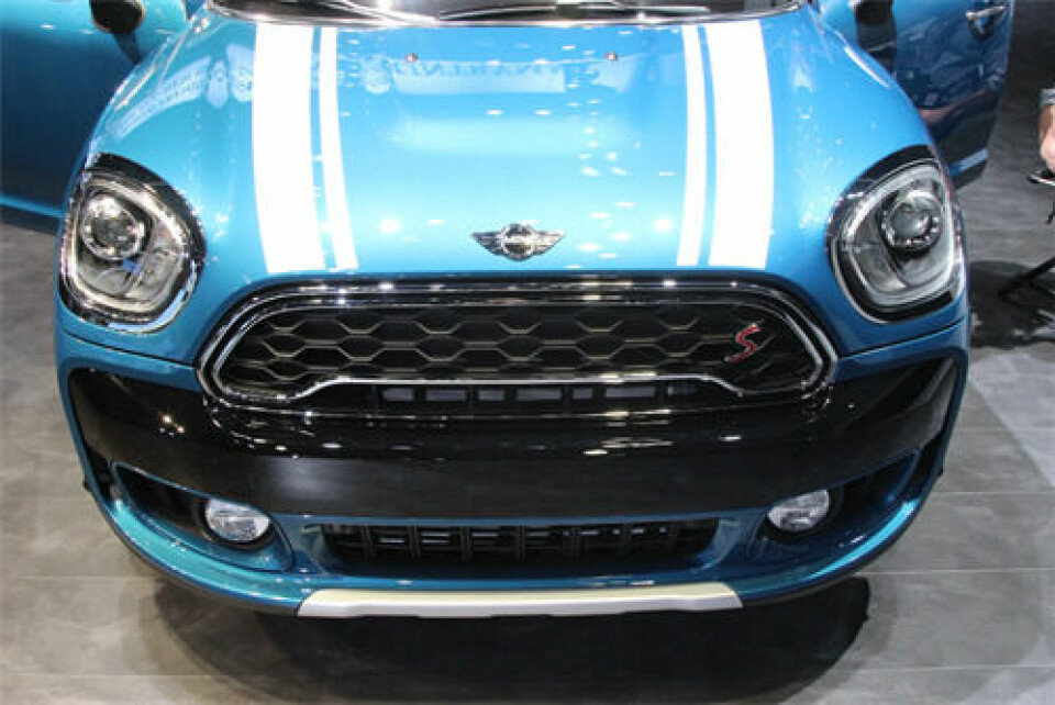 LA 2016: Mini Countryman is bigger but not better Mini Countryman Web 7