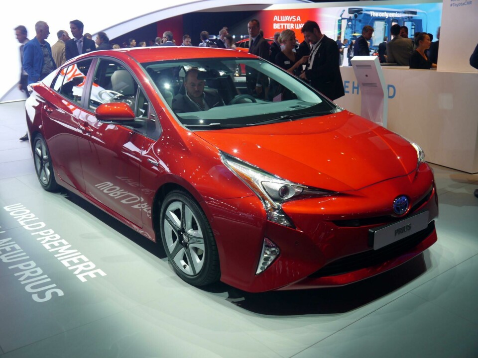 Design Review: Toyota Prius Toyota Pruis Review 01