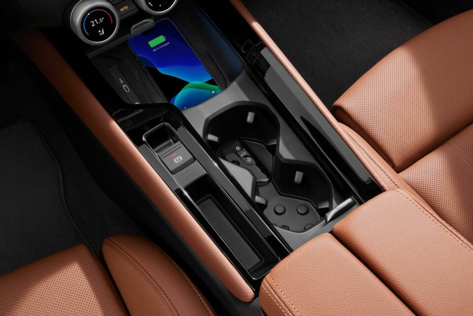 The Skoda phone box 72_skoda_superb_c3eb9a77-1920x1281