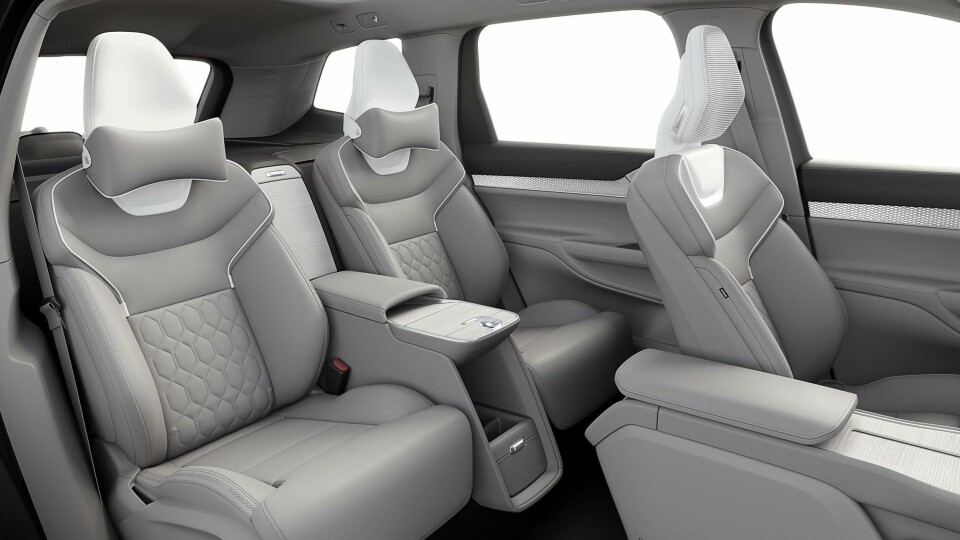 Volvo EX90 interior focused on roominess and comfort 310160_Volvo_EX90_Excellence
