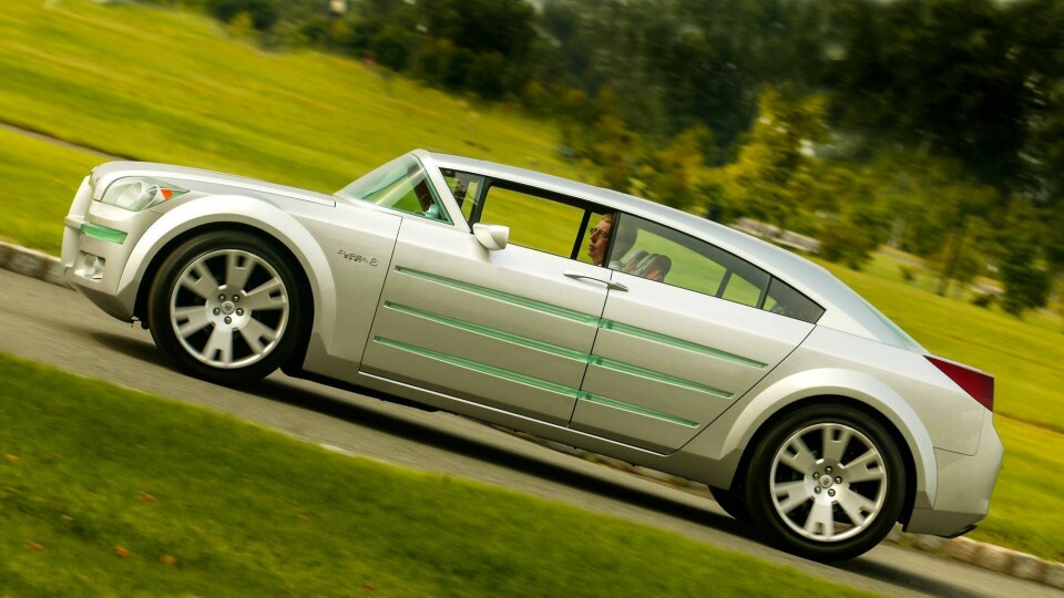 Concept Car of the Week: Dodge Super8 Hemi (2001) Dodge Super8 1