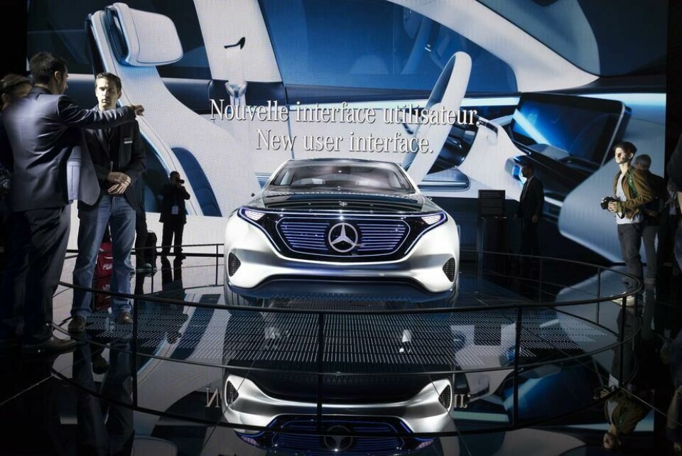 Mercedes EQ at Paris 2016 Mercedes EQ Paris 2016 thumbnail