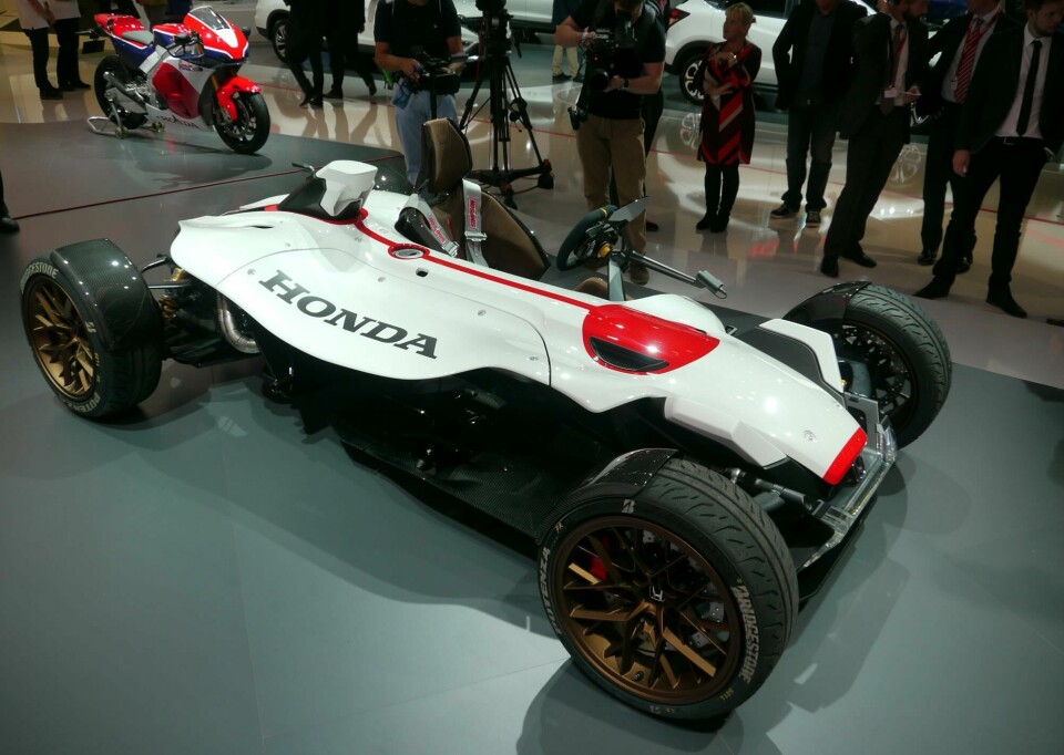 Frankfurt 2015: Honda Project 2&4 is the epitome of ‘car as machine’ Honda 2Plus4 1